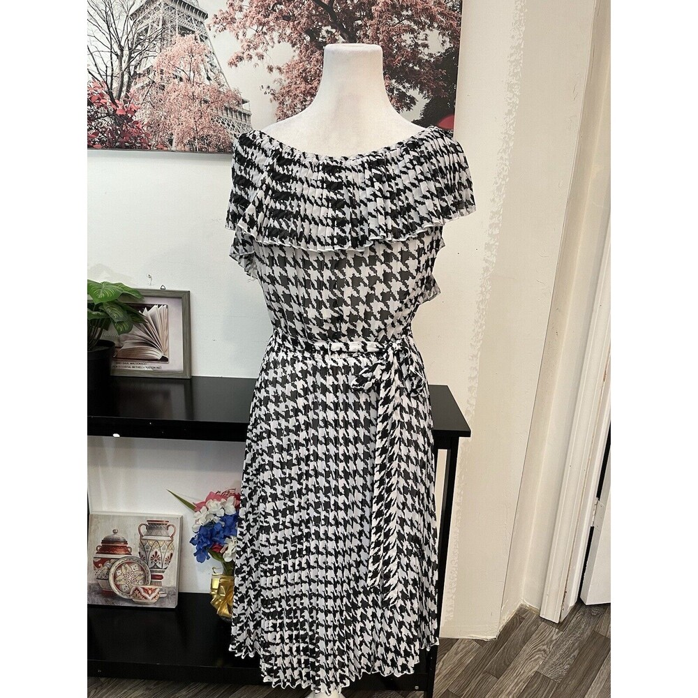 C EST 1946 Women  Dress Plus 22/24W Off-Shoulder With Ruffled Hem Elastic Waist
